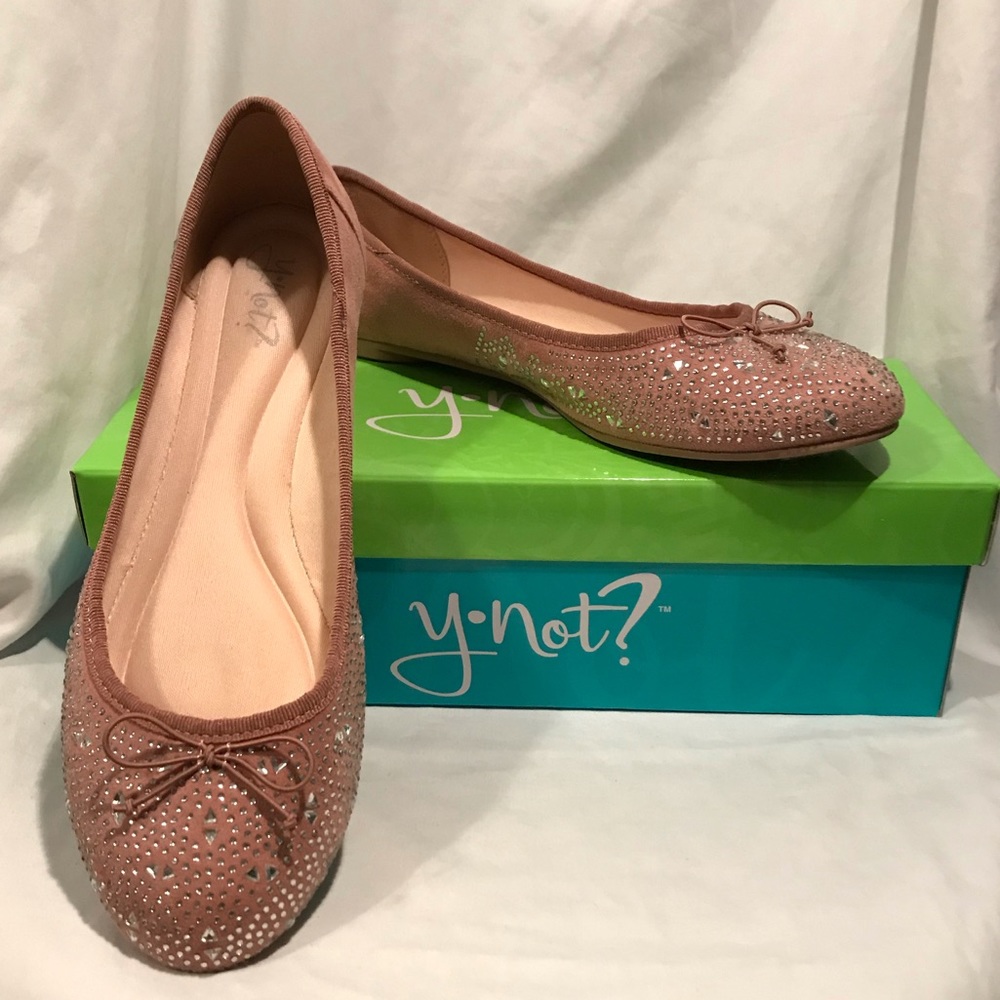 EUC - YNot? - Blush w/ Rhinestones Flats